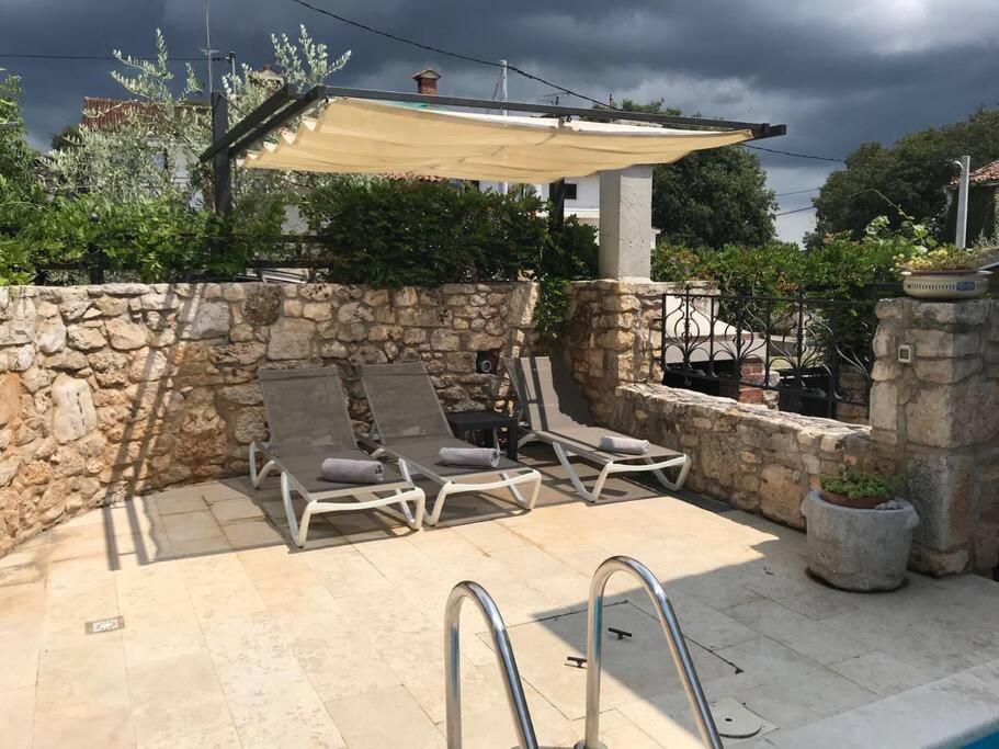 Saison Openning Prices Luxury Villa Nini With Fireplace, Private Pool, Bikes, Barbecue And Much More Poreč Eksteriør billede