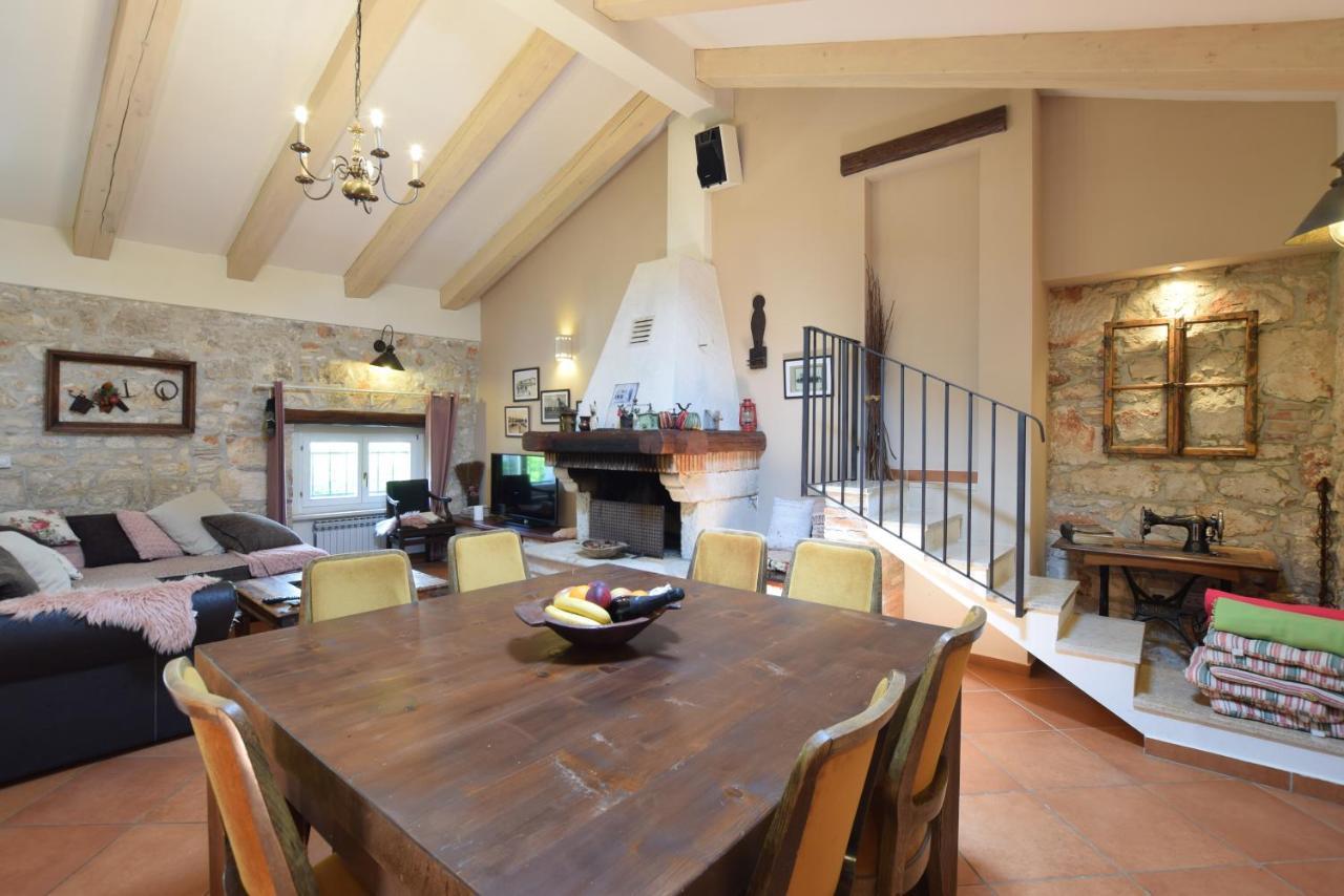 Saison Openning Prices Luxury Villa Nini With Fireplace, Private Pool, Bikes, Barbecue And Much More Poreč Eksteriør billede